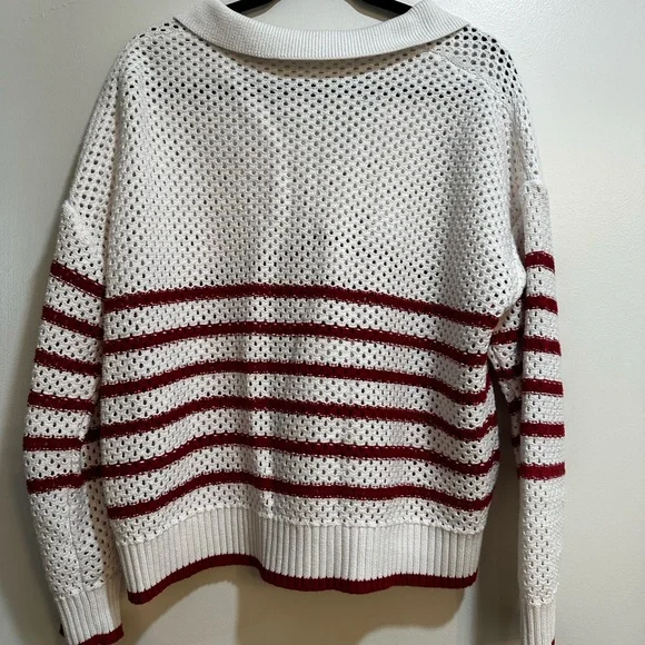 Le Lis White and Red V-Neck Sweater - Picture 2 of 2